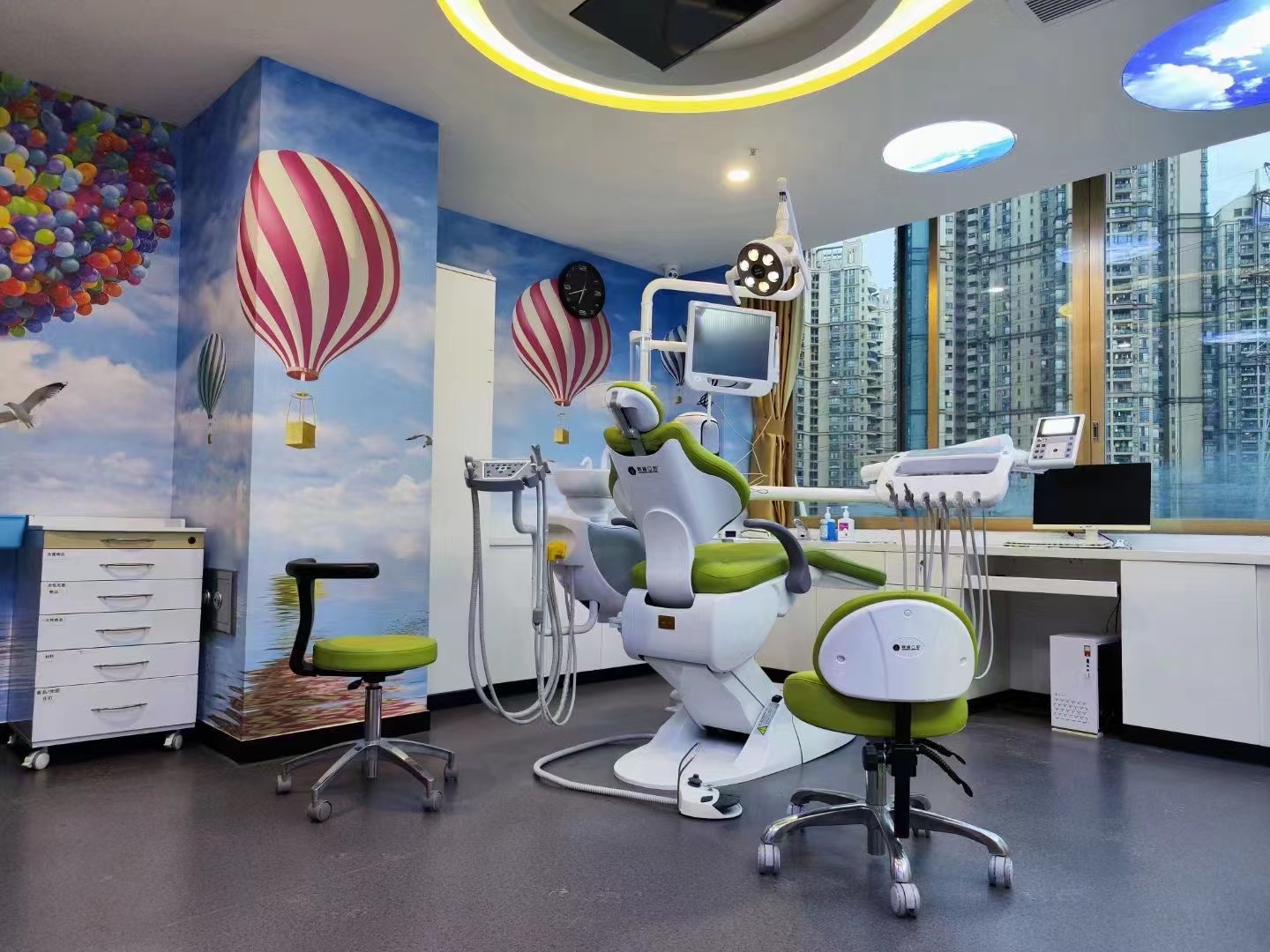 How should dental clinics attract customers